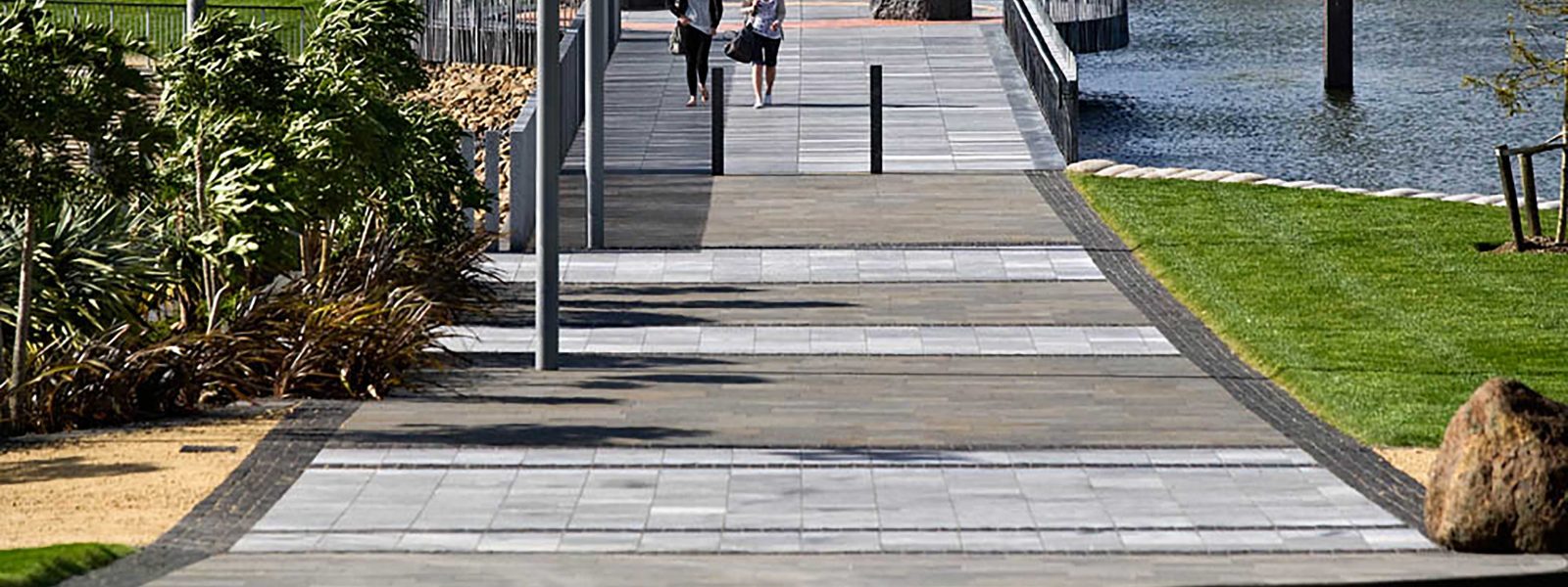 H6489---300-dpi H6489---300-dpi